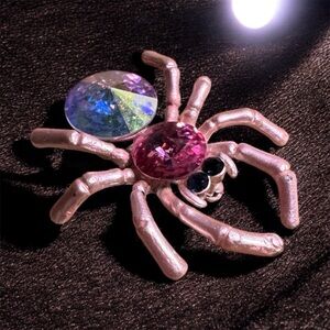 sparkly goth vibes jewelled spider brooch pink sparkly